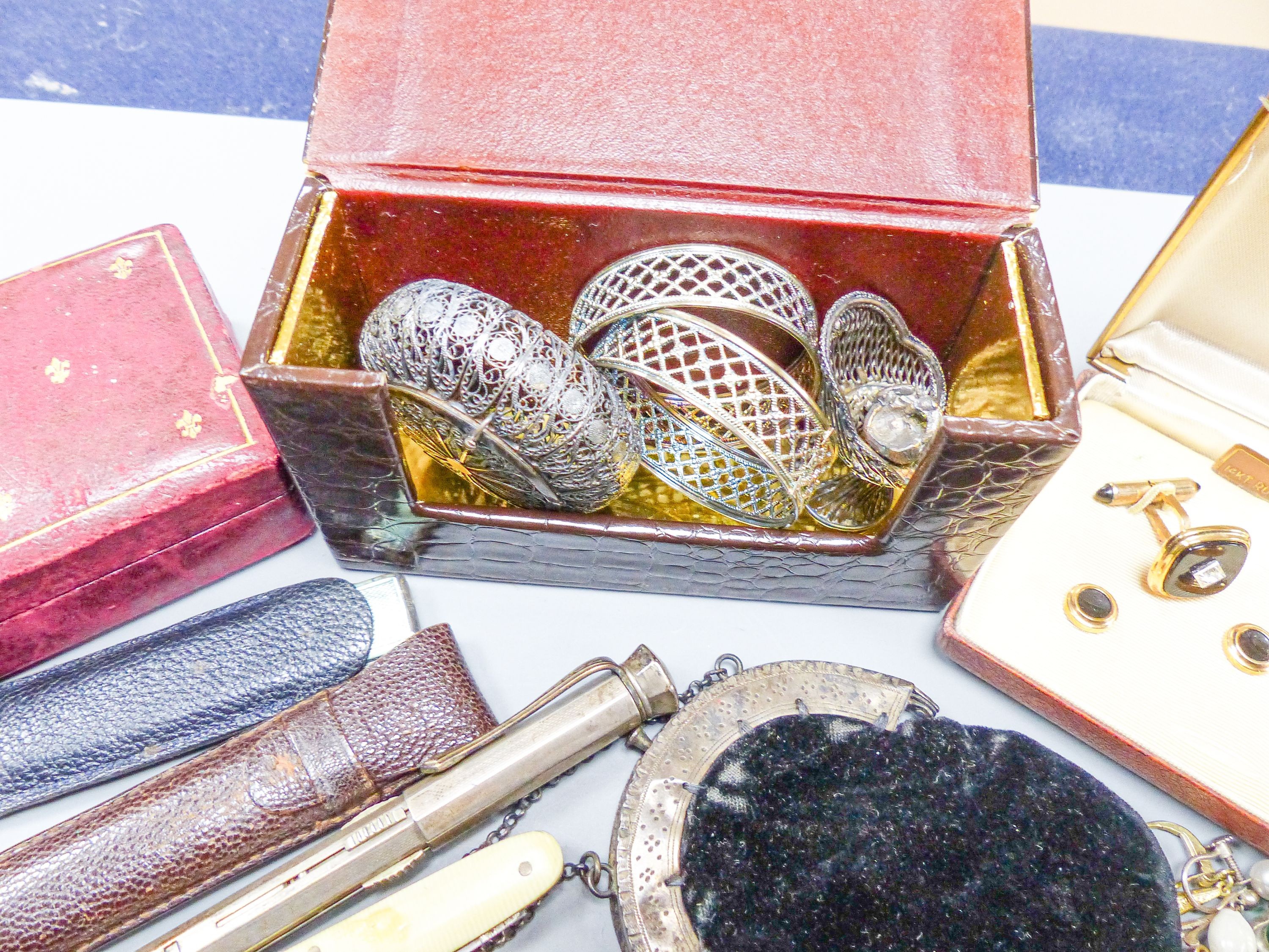 A vintage 'Marvin Hermetic' watch, various pens, a penknife, a set of guinea scales, costume jewellery and sundry items.